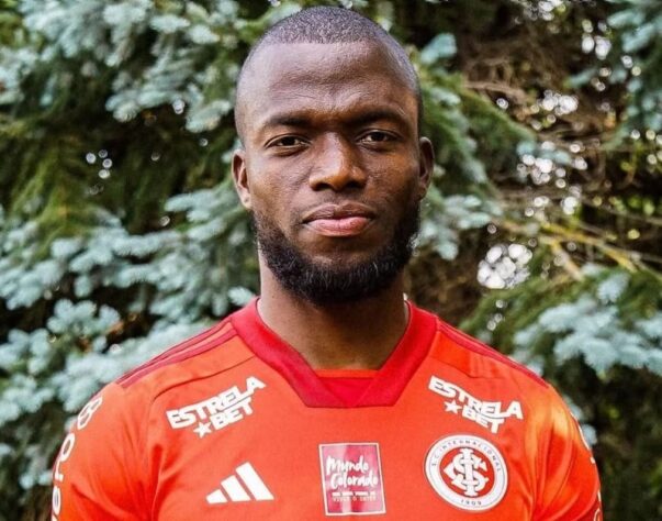 Internacional - Enner Valencia, atacante de 33 anos (Equador - 2014 e 2022).