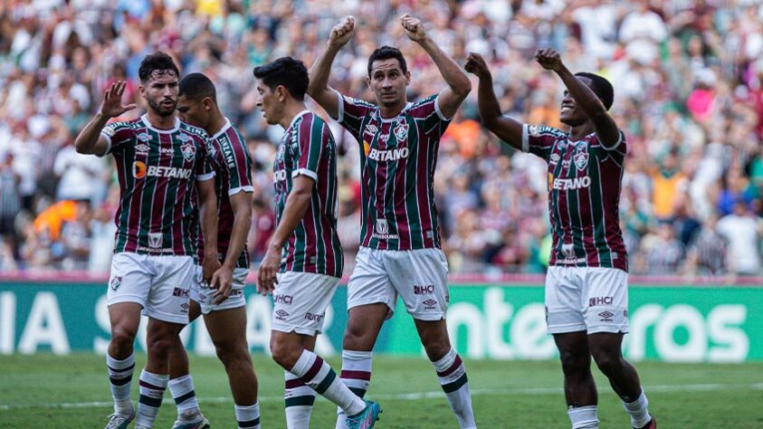 3º lugar: Fluminense - Titulares: 64,4 / Reservas: 41,3 