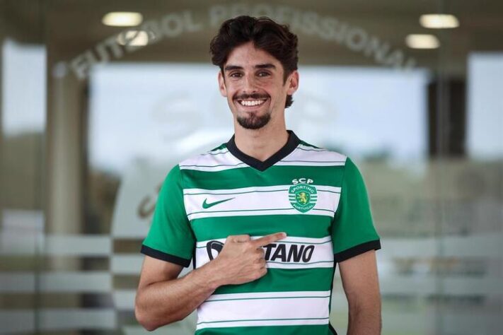 Sporting (Portugal) - CHEGADAS: Francisco Trincão (atacante, 23 anos - nacionalidade: português - valor: 7 milhões de euros) e Tiago Llori (zagueiro, 29 anos - nacionalidade: português - valor: custo-zero) / SAÍDAS: Pedro Porro (lateral-direito, 23 anos - nacionalidade: espanhol - valor: 45 milhões de euros) e Idrissa Doumbia (volante, 25 anos - nacionalidade: marfinense - valor: desconhecido)