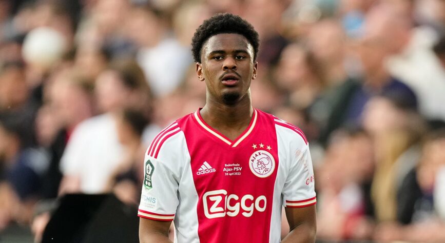 19º lugar: Jorrel Hato (holandês / Ajax) - 80 milhões de euros 