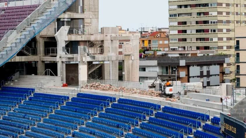 Nesta semana, o Barcelona divulgou as primeiras imagens do início das obras no Camp Nou.