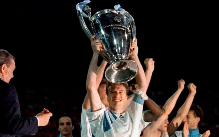 Olympique de Marselha: 1 título (1992-93)