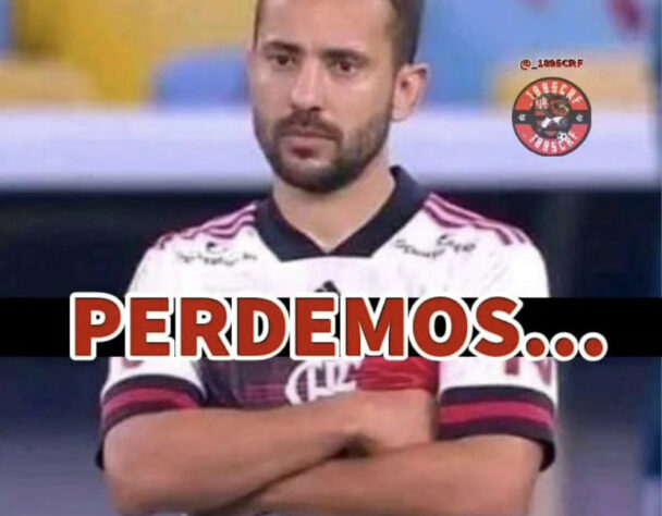 Os melhores memes da vitória do RB Bragantino por 4 a 0 sobre o Flamengo pela 11ª rodada do Brasileirão