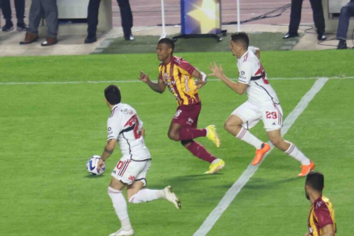 Tolima - Sobe: Lucumí. Um dos poucos que tentou algo pelo Tolima, mesmo que sem sucesso. Desce: Riascos. Por conta das entradas bruscas, foi expulso ainda no primeiro tempo e prejudicou bastante a equipe.