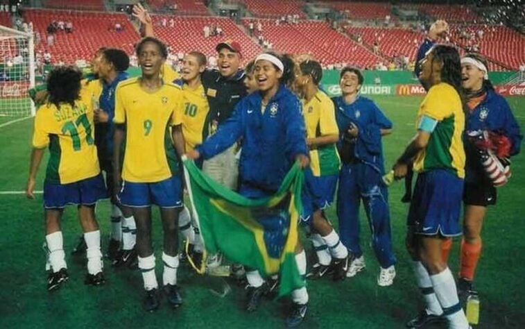Brasil 7 x 1 México - Fase de grupos da Copa do Mundo de 1999, disputada nos Estados Unidos. Gols: Pretinha (3), Sissi (3) e Kátia.