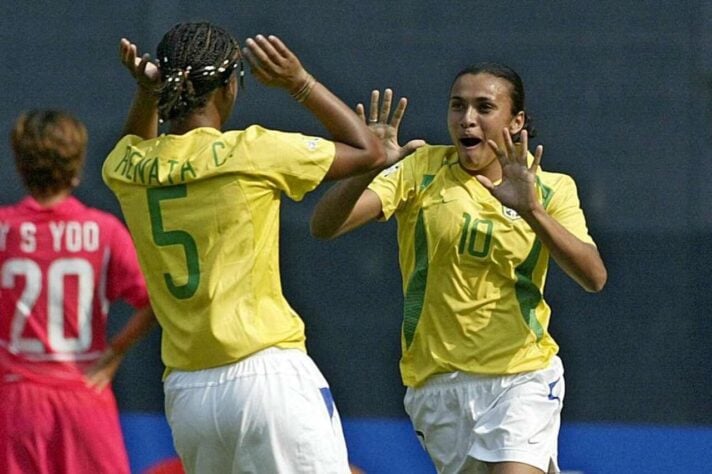 Brasil 5 x 0 Nova Zelândia - Fase de grupos da Copa do Mundo de 2007, disputada na China. Gols: Marta (2), Cristiane, Daniela e Renata Costa.