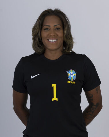 Bárbara (goleira/35 anos) - Flamengo: convocada para cinco Copas do Mundo (2007, 2011, 2015, 2019 e 2023)
