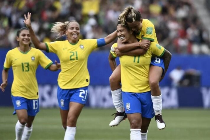 Brasil 3 x 0 Jamaica - Fase de grupos da Copa do Mundo de 2019, disputada na França. Gols: Cristiane (3).