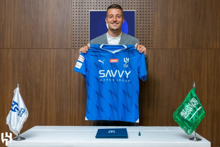 1° lugar: Sergej Milinkovic-Savic (50 milhões de euros) - Meia sérvio de 28 anos deixou a Lazio após oito anos para se juntar ao Al-Hilal e é um dos recém-chegados à Liga Saudita.