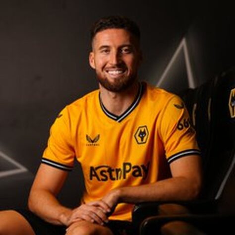 Wolverhampton: camisa 1 - lançada oficialmente 