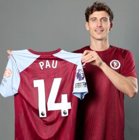 Segundo os torcedores, Pau tem tudo para crescer no time e deve ter orgulho de levar o Pau nas costas. Cabe ressaltar, que Pau era desejado por muitos, mas optou pelo Aston Villa.