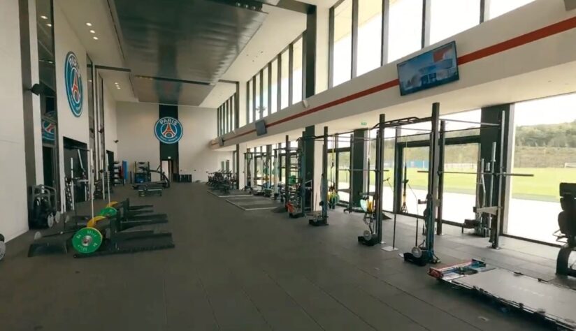 Confira mais fotos do centro de treinamento do PSG