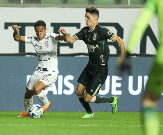 Palpites de Pedro José Domingues, das mídias sociais do Lance!: América-MG 1x1 Corinthians / São Paulo 0x2 Palmeiras / Bahia 1x1 Grêmio / Flamengo 2x1 Athletico-PR