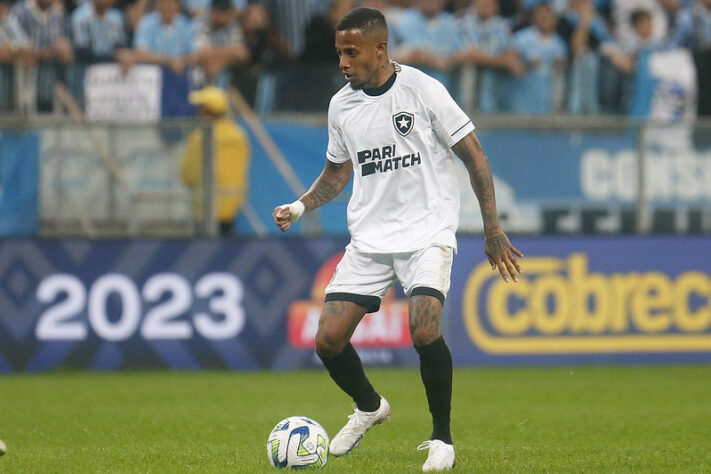 TCHÊ TCHÊ (M, Botafogo) - O meio-campista é um dos destaques da campanha recente do Botafogo e pode ser uma novidade de Diniz.