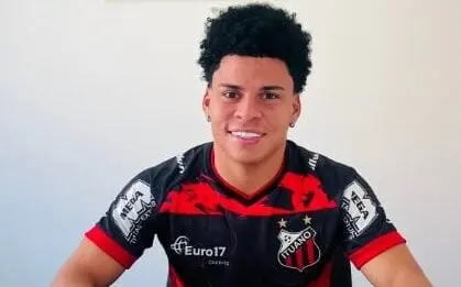 FECHADO - O Botafogo anunciou a contratação de Emerson Urso, que chega para 2024. Durante a atual temporada, o atacante vai atuar pelo Ituano na série B.