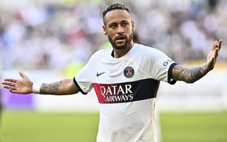 ESQUENTOU - O jornalista Marcelo Bechler, da 'TNT Sports', informou que Neymar está próximo de retornar o Barcelona. o clube espanhol aguarda uma rescisão do brasileiro com o PSG (França) para avançar nas negociações, já que tem passado por dificuldades para se adequar às regras do Fair Play financeiro do Campeonato Espanhol. 