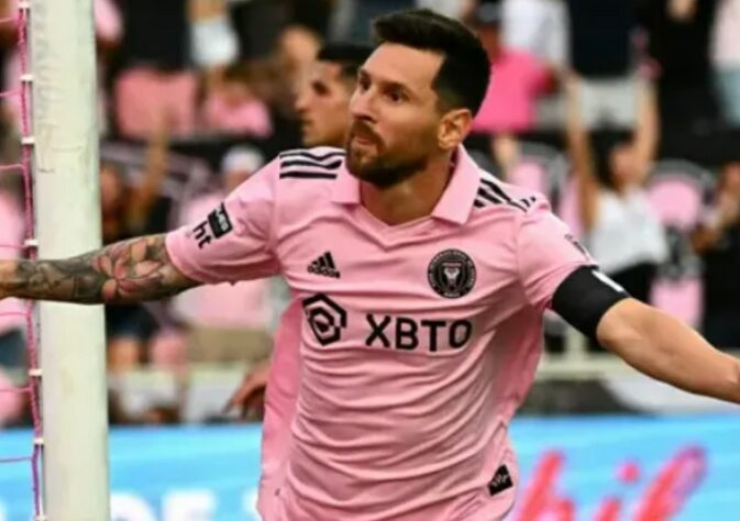 1) Messi (Inter Miami): R$ 8,6 milhões/mês