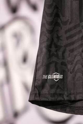 Assim como a camisa 1, o uniforme II traz algumas pecualirdades.