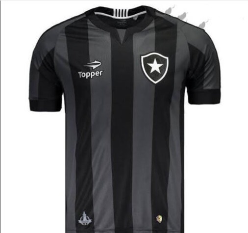 O Botafogo passou a ter nova fornecedora no ano seguinte, e teve uma camisa listrada.