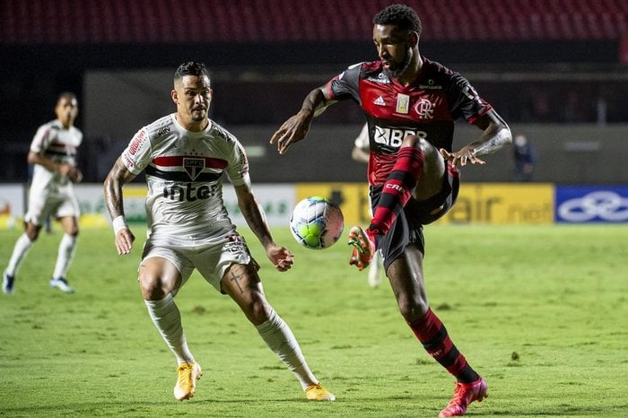 O Tricolor venceu o Flamengo na rodada final do Brasileirão 2020/21, mas, mesmo com o revés, o Flamengo ficou com o título brasileiro, por conta de um empate entre Inter e Corinthians, no Beira-Rio.