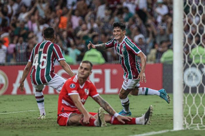 O Fluminense terminou a fase de grupos na primeira posição, com 10 pontos