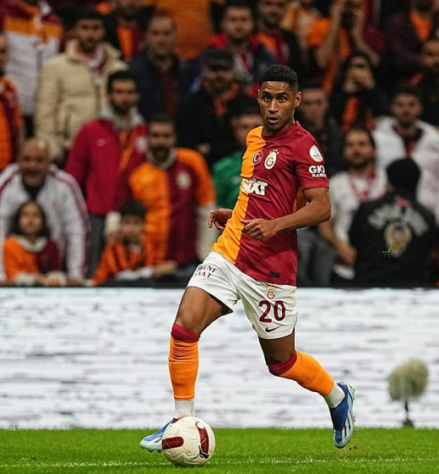 Tetê - Galatasaray (Galatasaray x Manchester United - 29/11, 14h45) (Foto: Reprodução/Instagram)
