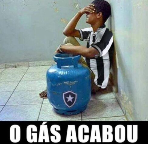 Pipoqueiro? Botafogo empata com o Santos, fica mais longe do título do Brasileirão, e não é perdoado em memes nas redes sociais.