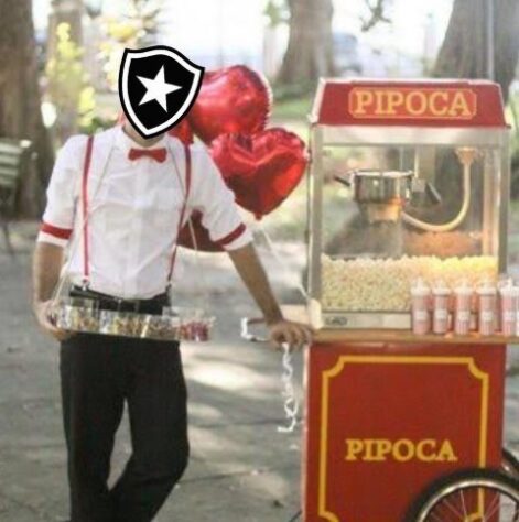 Pipoqueiro? Botafogo empata com o Santos, fica mais longe do título do Brasileirão, e não é perdoado em memes nas redes sociais.