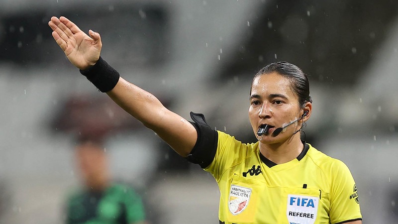 Edina Alves Batista (Fifa/SP) - 9 jogos