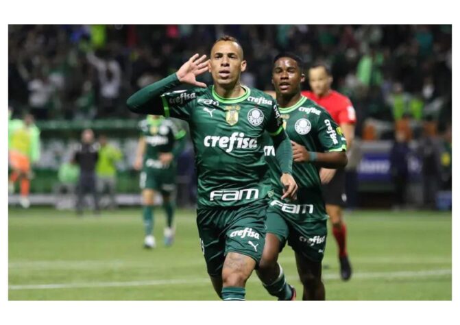 Abel Ferreira adotou um esquema com Endrick e Breno Lopes no ataque. O jovem foi responsável por gols e assistências decisivas, enquanto Breno balançou as redes em ocasiões cruciais para o Verdão, sendo assim, a dupla virou uma das chaves para a conquista verde. 