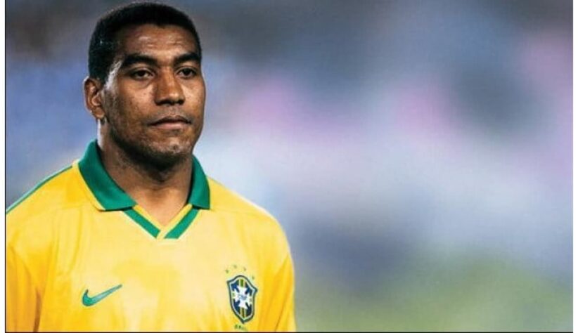 Mauro Silva - O volante venceu a Copa do Mundo junto a Seleção Brasileira em 1994, e hoje é um dos vice-presidentes da Federação Paulista de Futebol (FPF). (Foto: Reprodução)