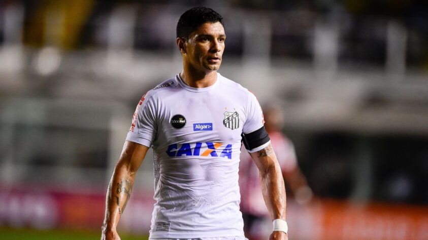 Renato - Ex-Santos, Renato atua como gerente de futebol do Peixe até o fim deste ano. (Foto: Gazeta Press)