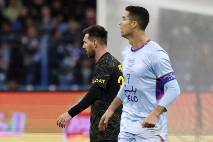 19/01/2023- The last dance 1.0. PSG 5x4 combinado de estrelas da Arábia Saudita, em jogo festivo, as lendas estiveram frente a frente novamente, e mesmo em fim de carreira deram show. Messi com 1 gol e Cristiano com 2 gols. Foto: AFP