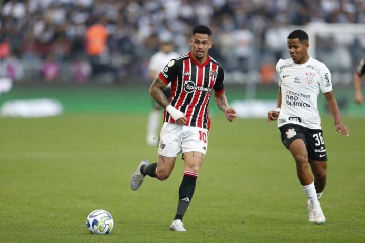 Nesta terça-feira (30), o São Paulo busca sua primeira vitória atuando na Neo Química Arena, estádio do Corinthians. Ao todo, as equipes já se enfrentaram 18 vezes na Arena, com 11 vitórias para o Timão e sete empates. Por conta disso, o Lance! separou uma lista com todas as partidas disputadas em Itaquera. Confira! 