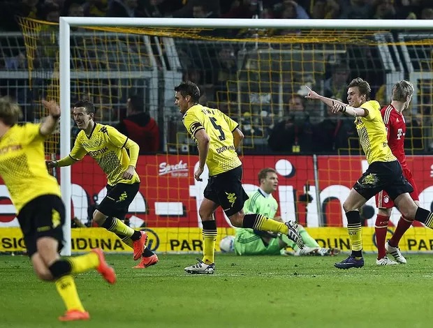 Borussia Dortmund 1 x 0 Bayern de Munique - 30ª Rodada da Bundesliga 2011/12