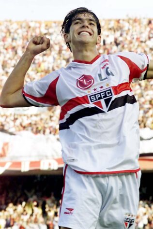 O meia Kaká foi revelado pelo São Paulo na Copinha de 2001, quando a equipe Tricolor foi vice-campeã do torneio, perdendo a final para o Roma Barueri. Após sua transferência para o Milan, em 2003, Ricardo despontou, conquistando o melhor do mundo em 2007, temporada em que o Rossonero foi campeão da Uefa Champions League, com Kaká sendo o principal jogador do clube italiano.