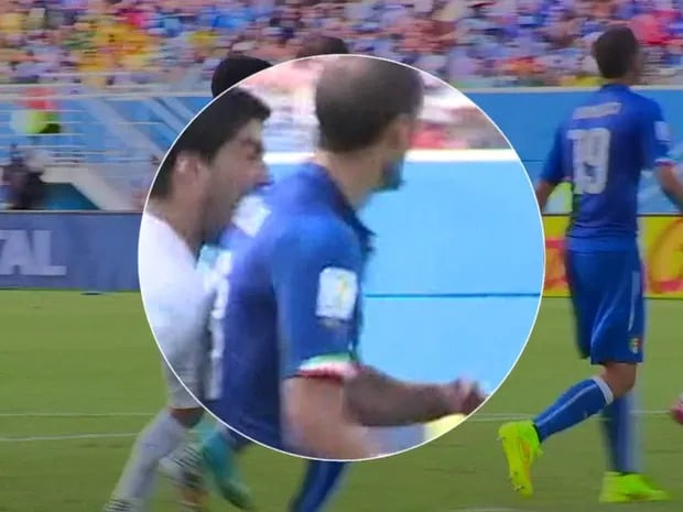 MORDIDA EM CHIELLINI: Suárez também deixou seu nome marcado na Copa do Mundo de 2014 com uma icônica mordida no ombro de Giorgio Chiellini, zagueiro da Itália. O ato do uruguaio lhe rendeu a expulsão da partida e do Mundial, além de uma suspensão de quatro meses.