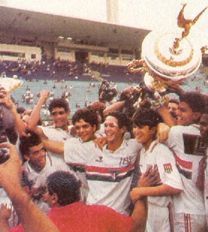 No ano de 1993, a Copa São Paulo recebeu a final entre Corinthians e São Paulo, no Pacaembu. Considerada uma das melhores finais de Copinha, o Tricolor bateu o Timão por 4 a 3, conquistando o seu primeiro título da competição naquela ocasião. 