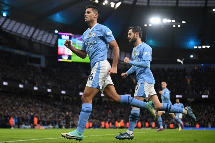 1º lugar: Manchester City (Inglaterra) - 359 pontos 