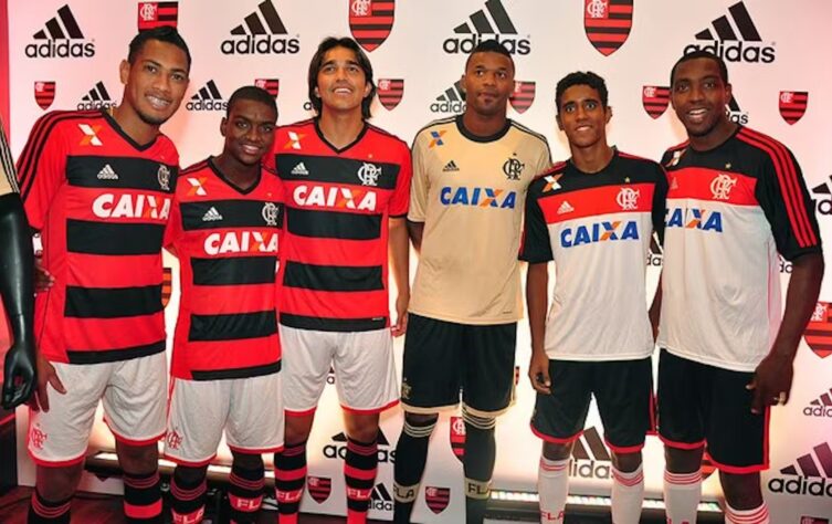 A Adidas retornou ao Flamengo em 2013. Com 200 mil peças vendidas somente na pré-venda, chamam atenção por serem os uniformes que estavam na campanha da Copa do Brasil naquele ano.