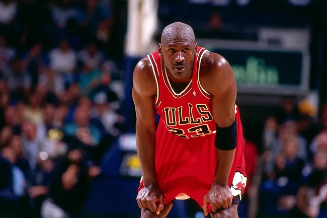 Michael Jordan – Total de títulos: 6 – Time que estava quando venceu: Chicago Bulls