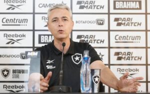 Botafogo demitiu Tiago Nunes! Veja quais clubes brasileiros mais trocaram de treinador no século