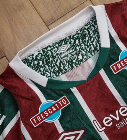 Fluminense - Camisa 1 - Fornecedora do material esportivo: Umbro