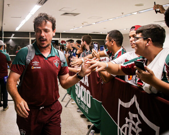 4 - Fluminense - 44 trocas de treinadores - 30 técnicos no século - Atual treinador: Fernando Diniz