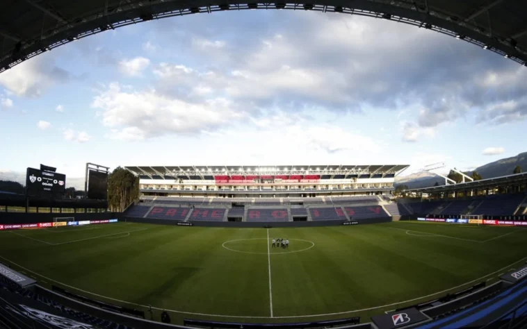 4 - Estádio Banco Guayaquil, do Independiente del Valle (em Quito, Equador): 2.850 metros de altitude