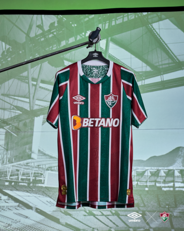 Fluminense - Camisa 1 - Fornecedora do material esportivo: Umbro
