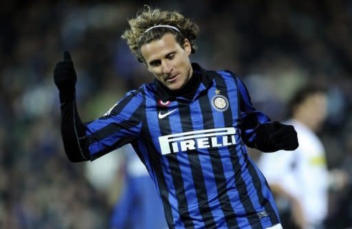 1- Diego Forlán (Inter de Milão 2011-12)