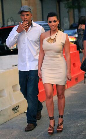Miles Austin e Kim Kardashian - O ex-wide receiver do Dallas Cowboys também teve um relacionamneto com a Kardashian. Os dois tiveram um breve romance logo após o término de Kim com Bush.