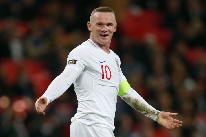 Meia-atacante: Wayne Rooney- O lendário craque inglês foi responsável por fazer uma das duplas mais letais das história da Premier League ao lado do português. Foto: AFP