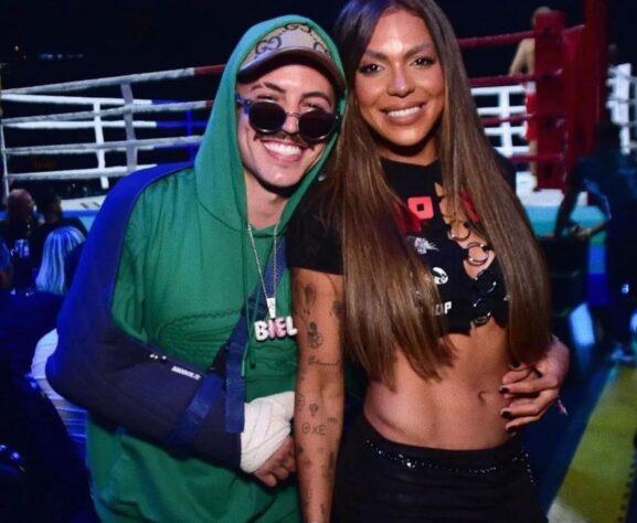 MC Biel e Tays Reis, casal de cantores e influenciadores, foram juntos.
